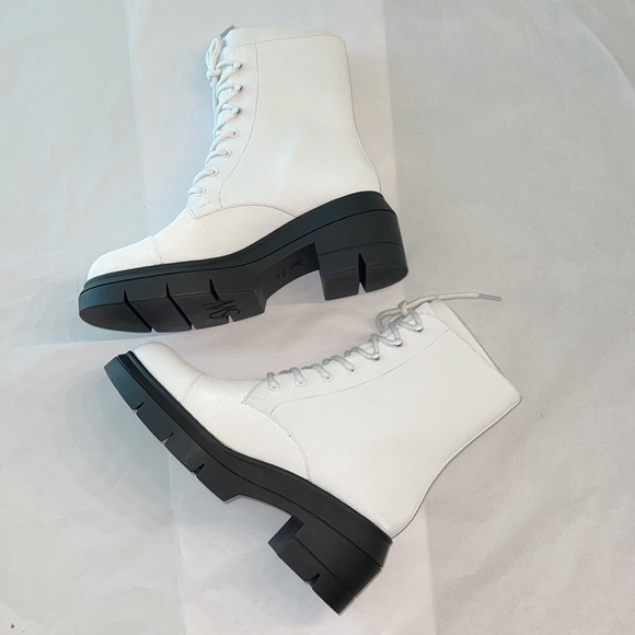 Stuart Weitzman Nisha White Lace-Up Boots Size 8.5 C NIB - Picture 10 of 17